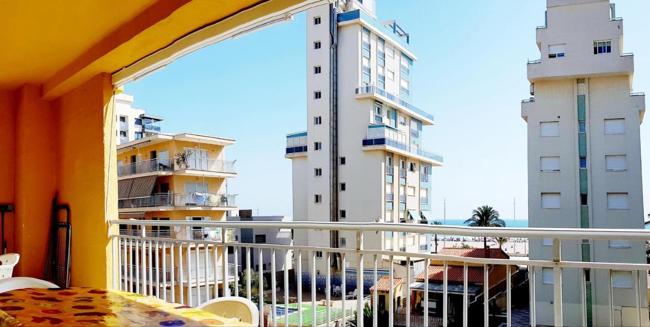 Apartamento Bonanza - 40 metros de la playa! Gandía Exterior foto