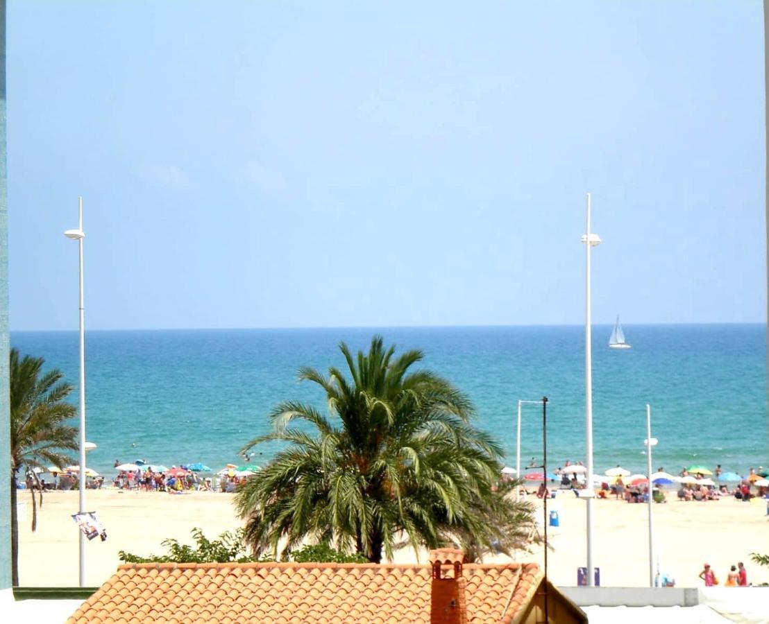 Apartamento Bonanza - 40 metros de la playa! Gandía Exterior foto