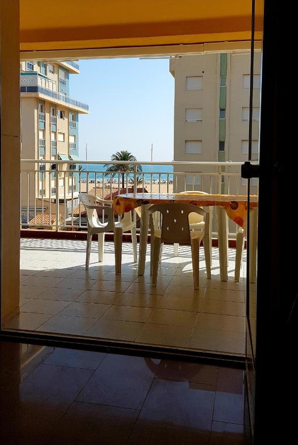 Apartamento Bonanza - 40 metros de la playa! Gandía Exterior foto