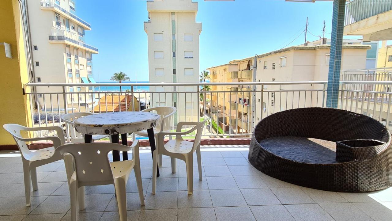 Apartamento Bonanza - 40 metros de la playa! Gandía Exterior foto