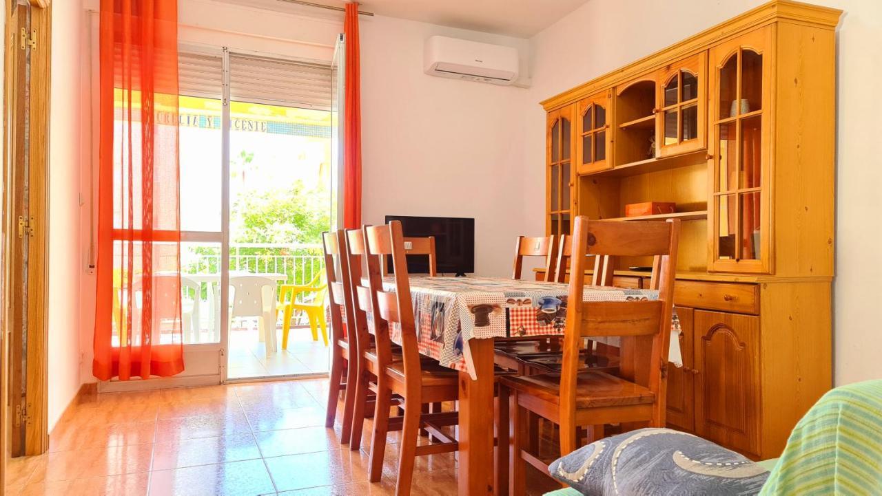 Apartamento Bonanza - 40 metros de la playa! Gandía Exterior foto