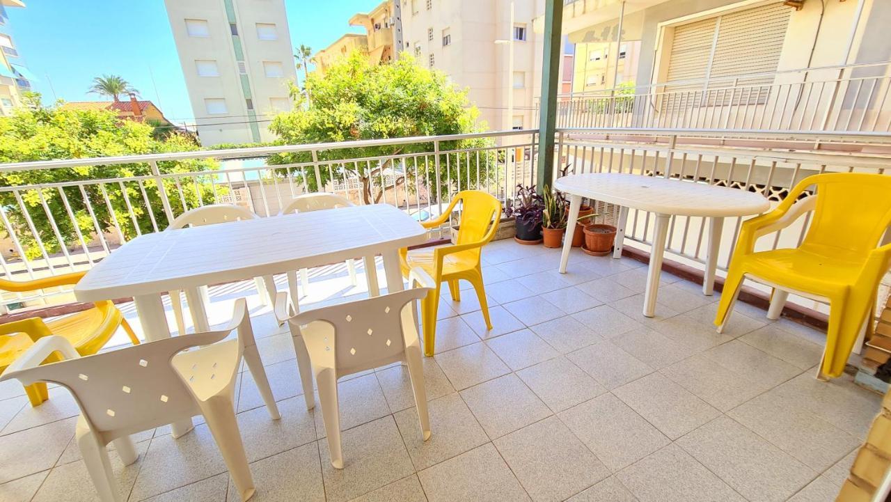 Apartamento Bonanza - 40 metros de la playa! Gandía Exterior foto